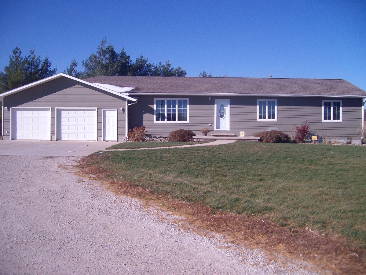 Farmers National Company Emmetsburg, IA Residential Listings